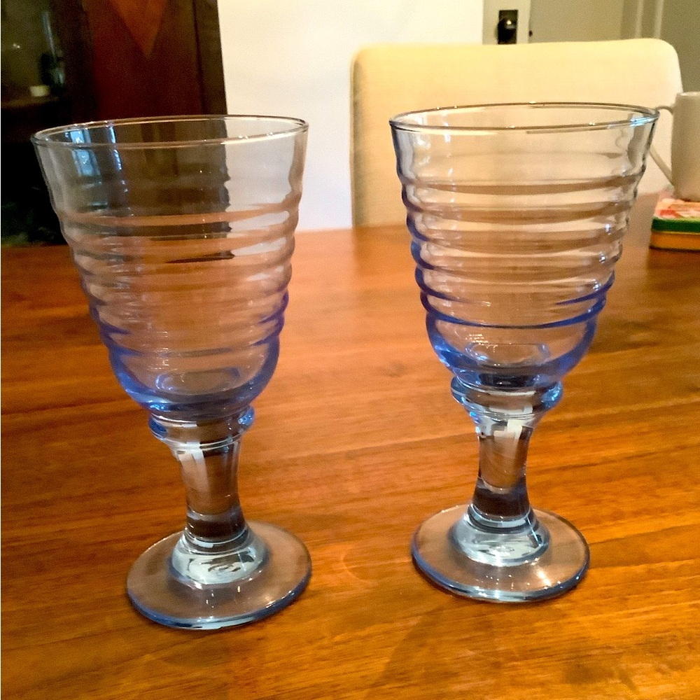 Vintage Libbey Sirrus Blue Glass Goblet Set of 2 Stemmed glasses